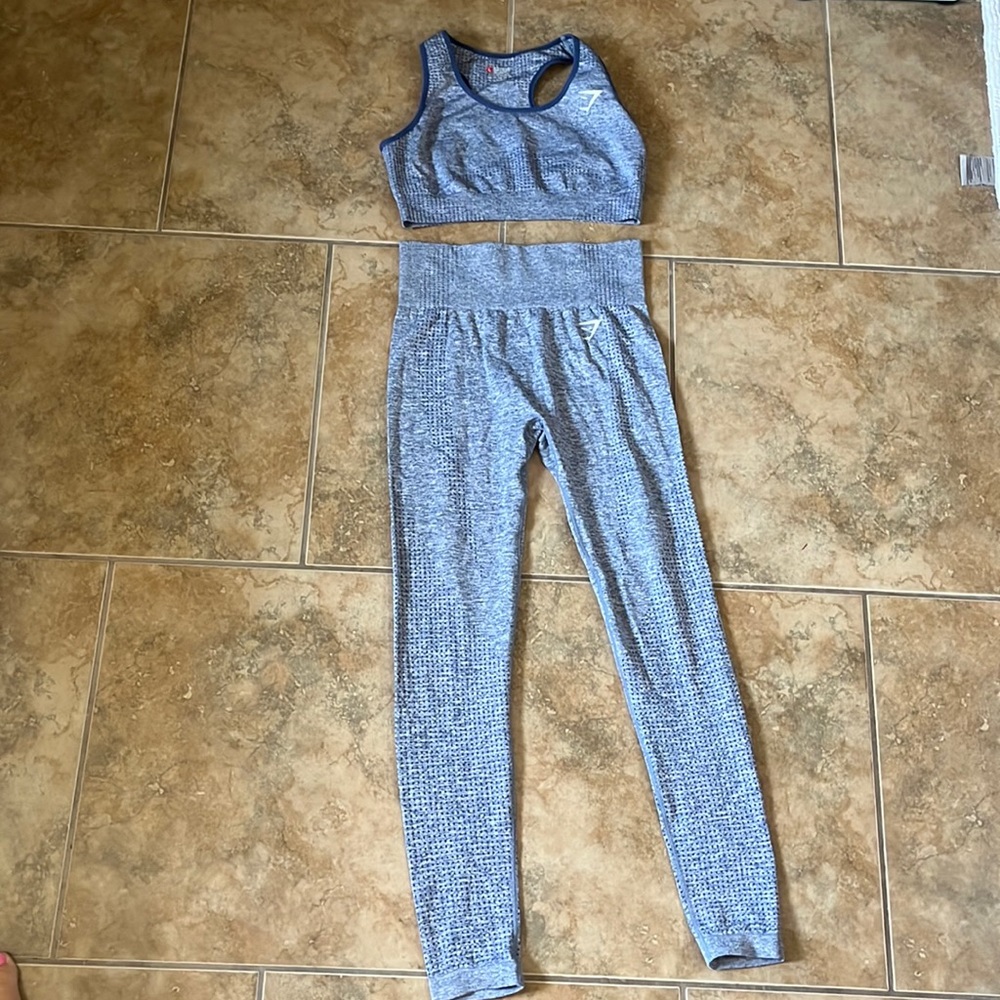 Gymshark leggings and sports bra set L bra M leggings